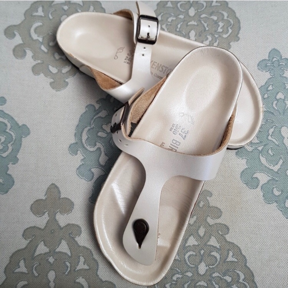 Gizeh Eva Pearl White Birkenstock. Size 37.